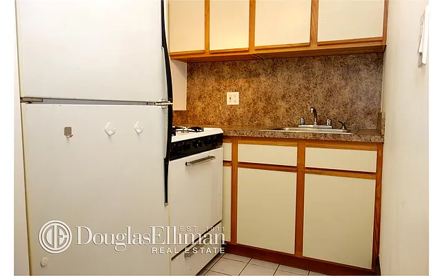 Rented by Douglas Elliman | media 12