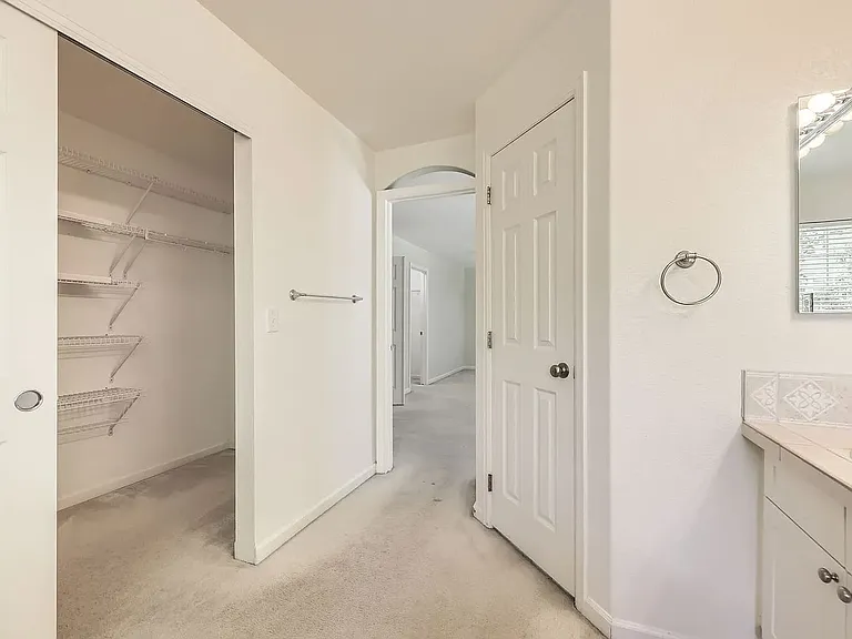 4809 Lucca Dr — Photo 21
