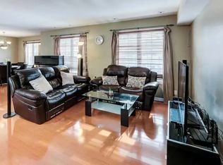 10 Cox Blvd #13, Markham, ON L3R4G2