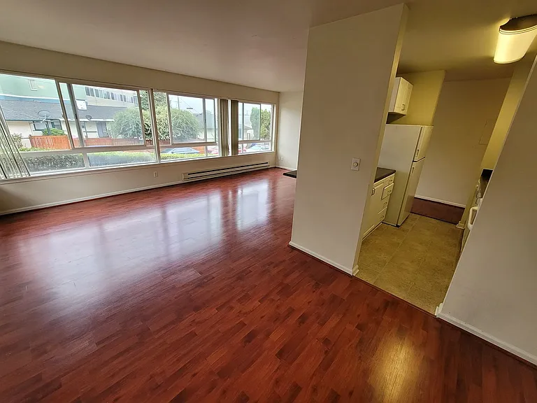 Russell/Central Park in the Heart of Ballard — Photo 89