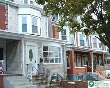 914 N 4th St, Allentown, PA, 18102