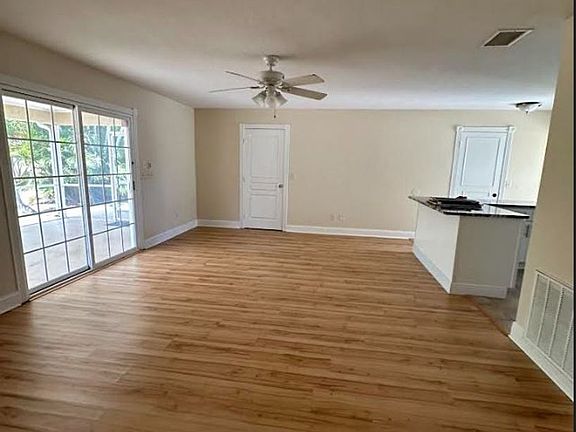4th image of 1662 SE Collette Ct