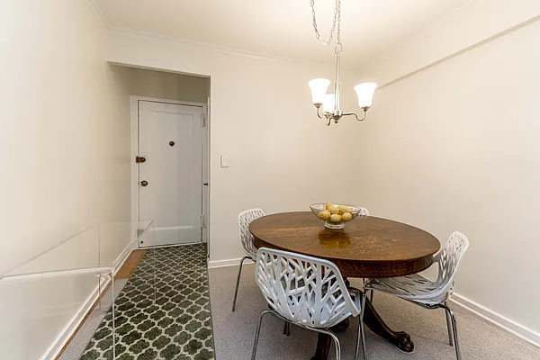 Sold by Keller Williams Realty Landmark | media 7