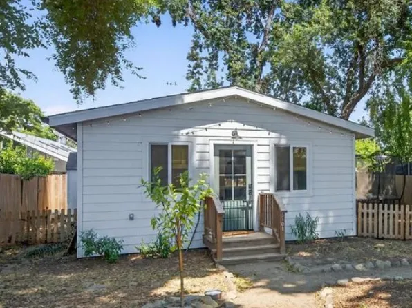 310 N Fulton St, Ojai, CA 93023