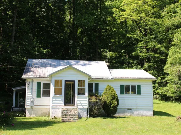 3722 Scenic Hwy, Summersville, WV 26651