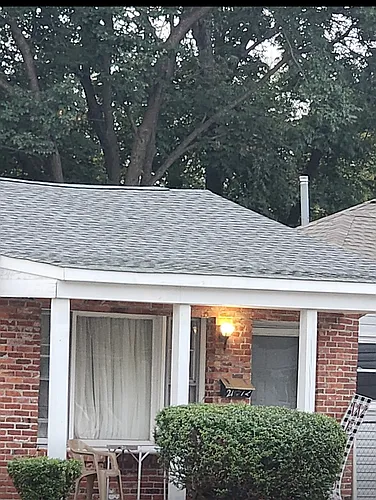 2112 Victoria Blvd Photo 1
