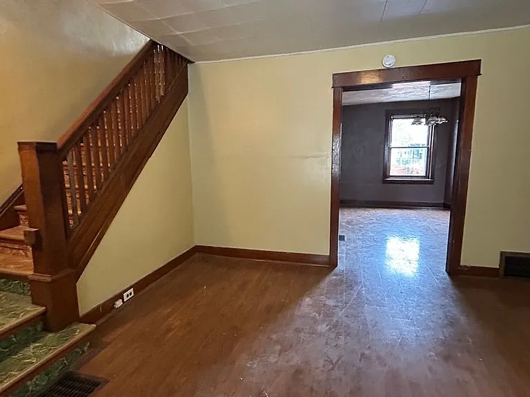 25 Laurel Ave #8GN7 — Photo 5