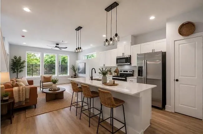 2 bed, 2.5 bath, 1052 sqft, $1,750 — Photo 2