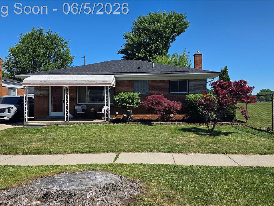 1st image of 16017 Chestnut St