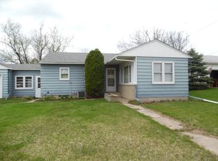 213 Addition St, Waterville, MN 56096