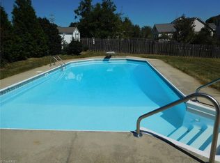 4313 Southern Oak Dr, High Point, NC 27265