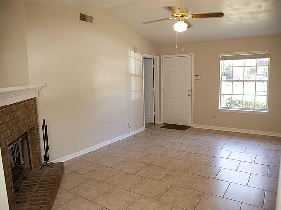 5th image of 435 Richview Park Cir E #A
