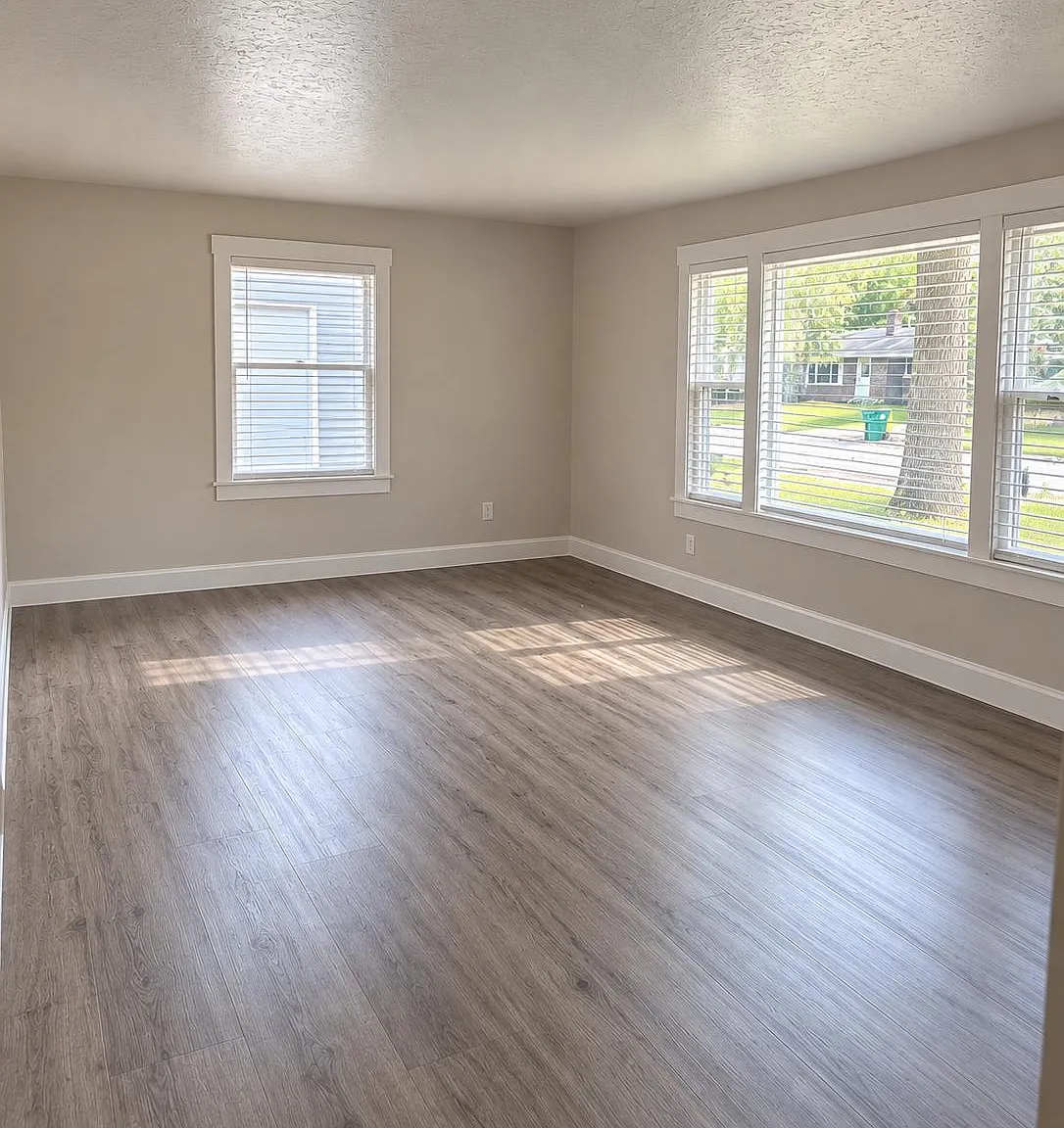 Red Oak Dr, Green Bay — Photo 2