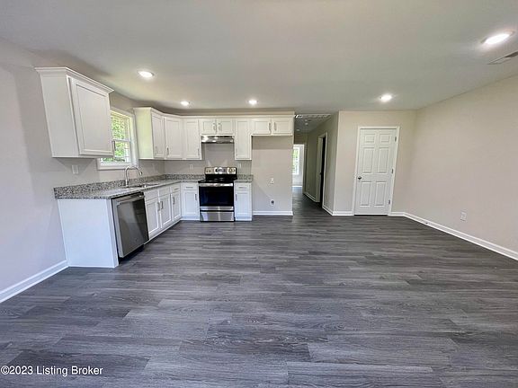2nd image of 738 Southland Dr