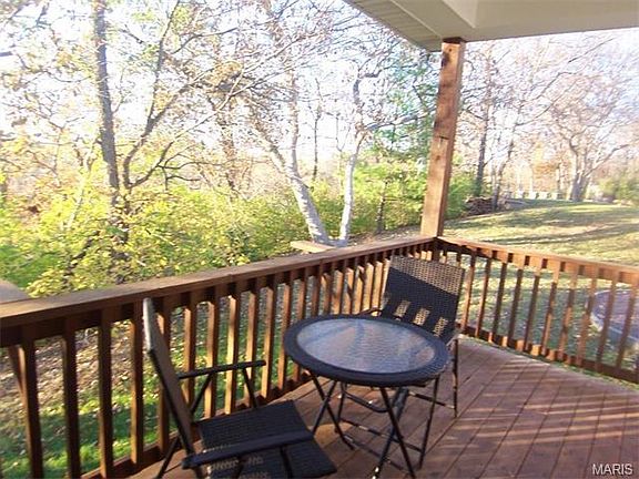 4th image of 3129 Crystal Lake Dr