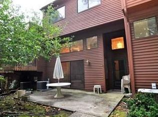 44 Timberline Dr, Nanuet, NY 10954