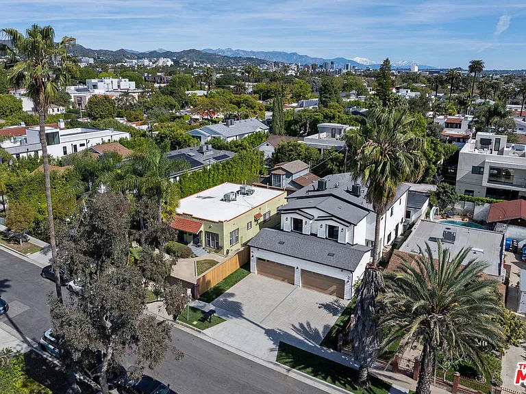 824 N Orange Grove Ave — Photo 32