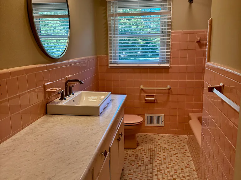 15270 Highway 221 — Photo 19