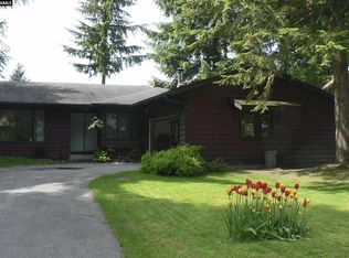 3071 Glacierwood Dr, Juneau, AK 99801