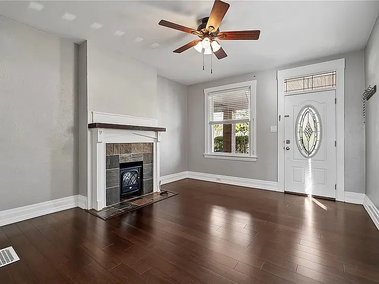 3059 Texas Ave — Photo 6