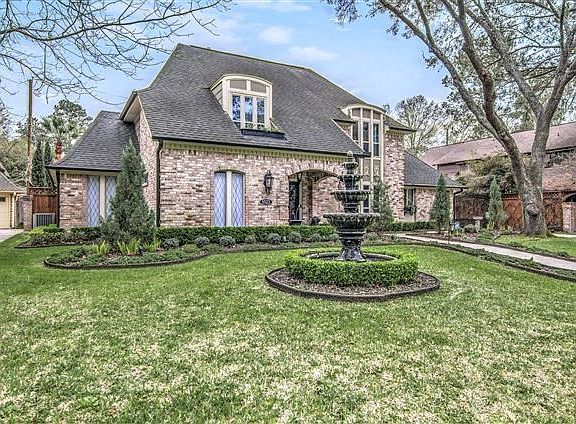 2nd image of 5523 Pine Arbor Dr