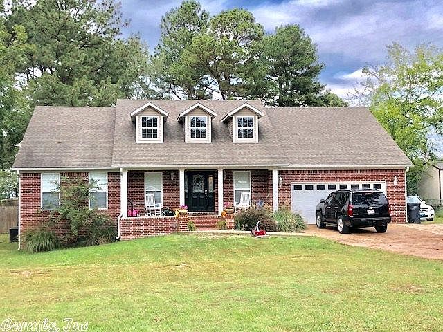 1st image of 18 Mimosa Dr