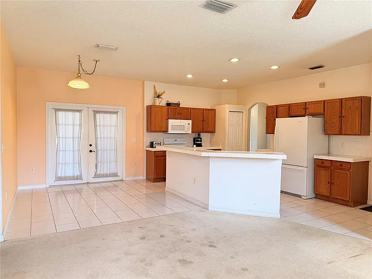 3010 Victoria Dr — Photo 14