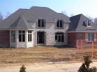 10360 Montgomery Rd, Montgomery, OH 45242