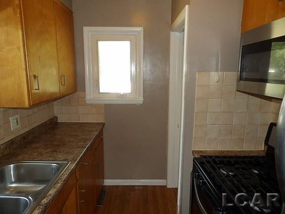 5th image of 616 Orange St