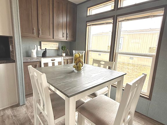 4th image of 302 Monica Ln #215