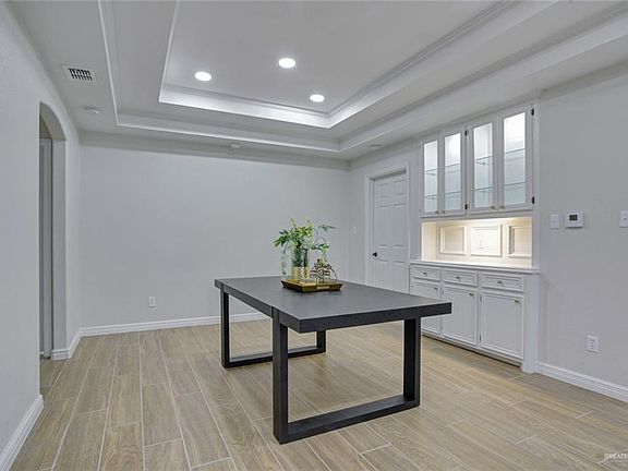 5th image of 5300 N 15th St APT 3