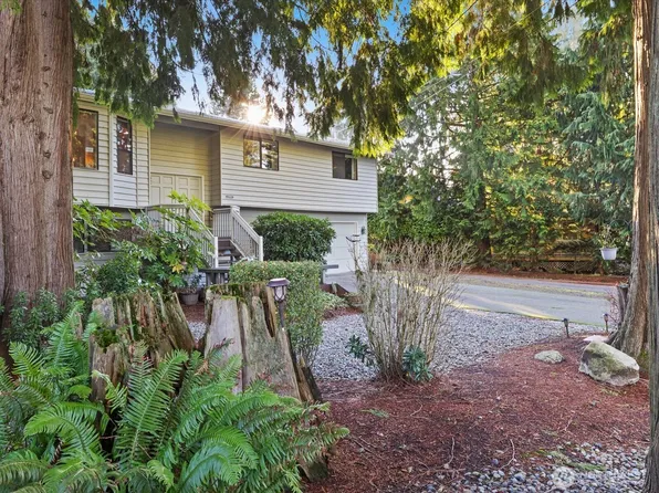 15903 E Shore Drive, Lynnwood, WA 98087