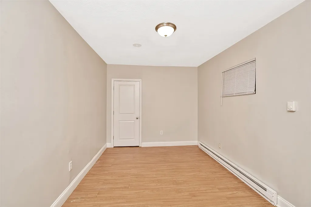 Building Photo - 9 Esmond St #6