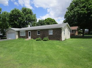 408 S East St, Newark, IL 60541