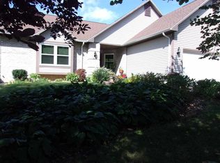 2225 Yorkshire Dr, Cedar Falls, IA 50613