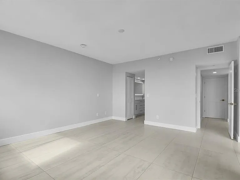 2020 Harbourside Dr #446 — Photo 9