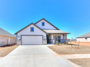7705 Wilshire Woods Dr, Yukon, OK 73099