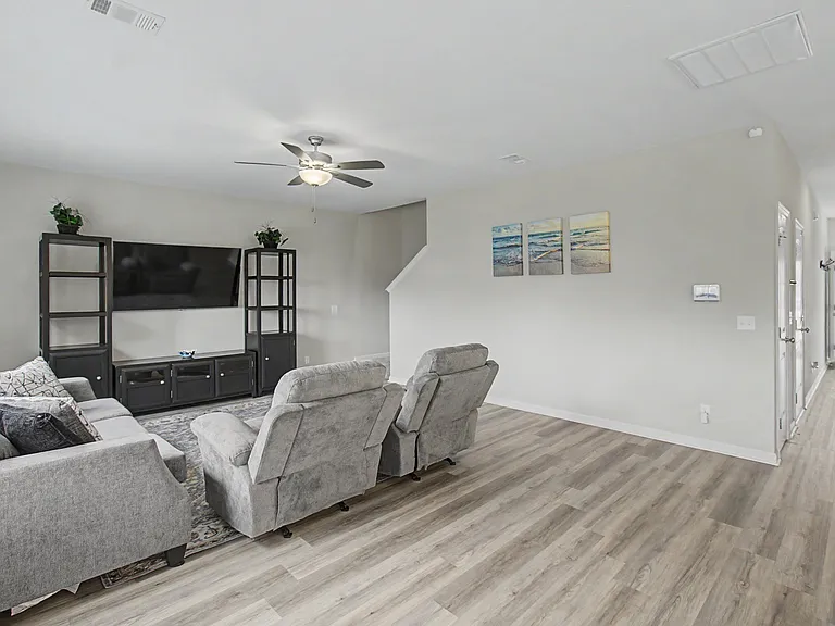 14 Herty Ln — Photo 7