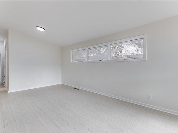 4th image of 2732 S Minnesota Ave