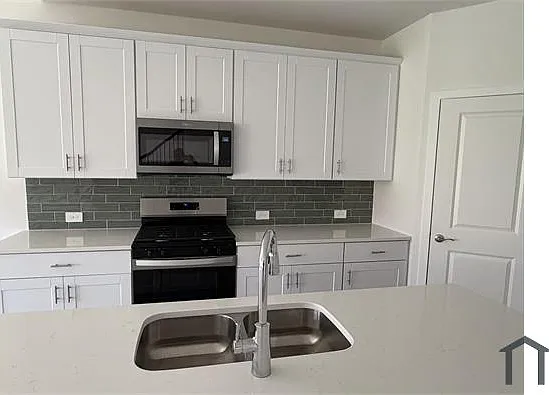 1409 Old Stead Dr — Photo 13