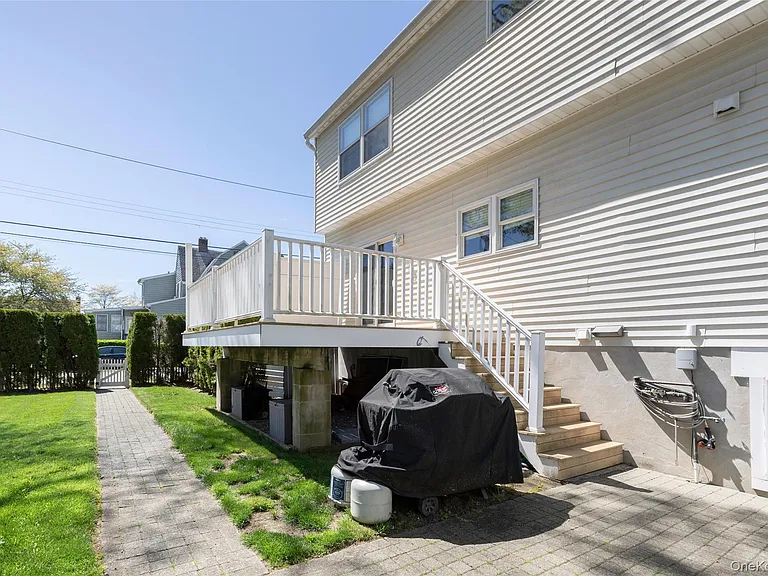 119 Nelson Ave #1 — Photo 19