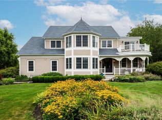 314 Winnisimet Dr, Tiverton, RI 02878