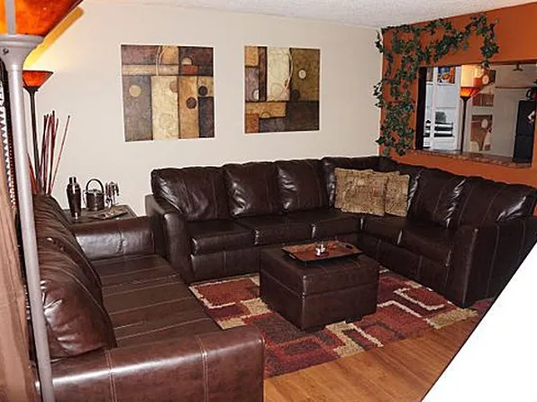 25725 S River Rd APT 3, Harrison Township, MI 48045