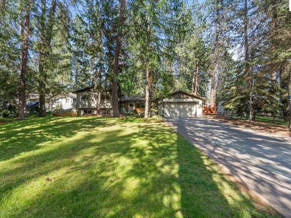 5301 N Pinegrove Dr, Coeur D Alene, ID 83815