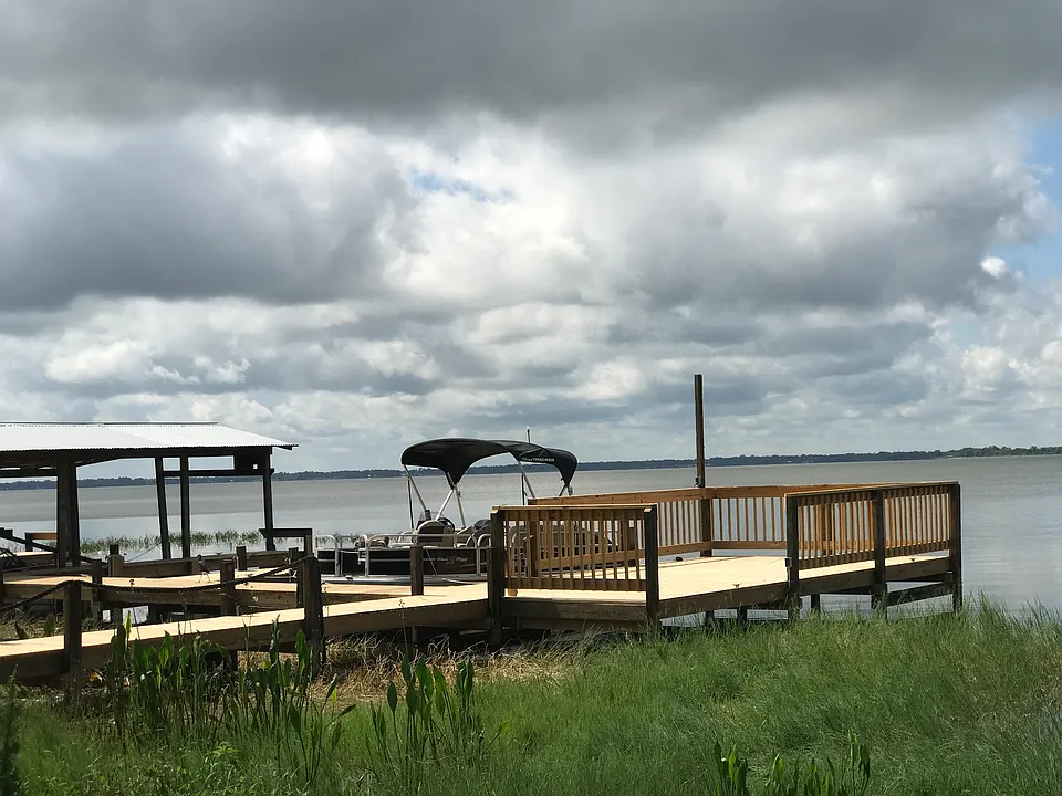 Dock