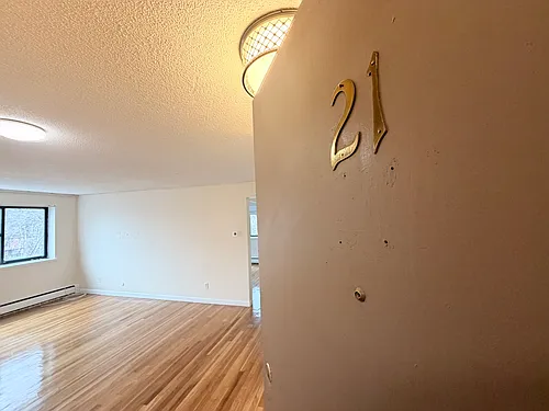 122A Dustin St #21A Photo 1