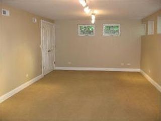 5th image of 21W208 Shelley Dr