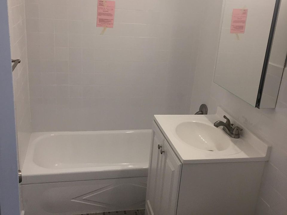 1st image of 10915 37th Ave APT 6C