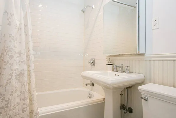 Rented by Bedford 6 Real Estate | media 16