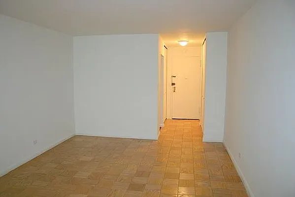 Rented by Carlyle Property Management | media 5